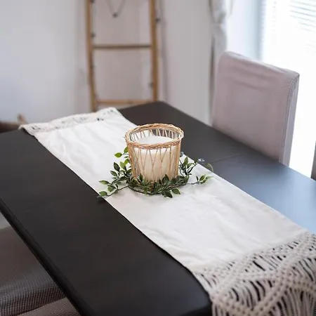Cozy Next To Aliosha - Boho In The Heart Of *