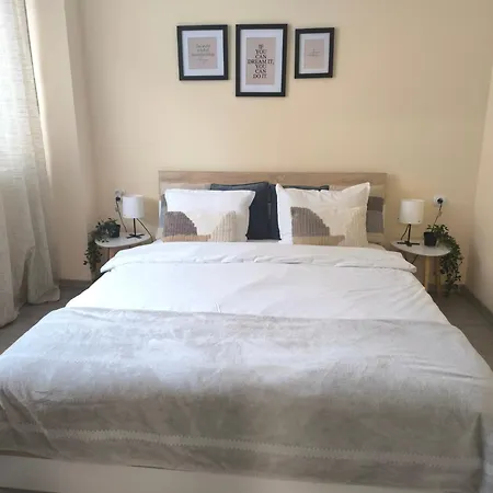 Apartment Cozy Next To Aliosha *