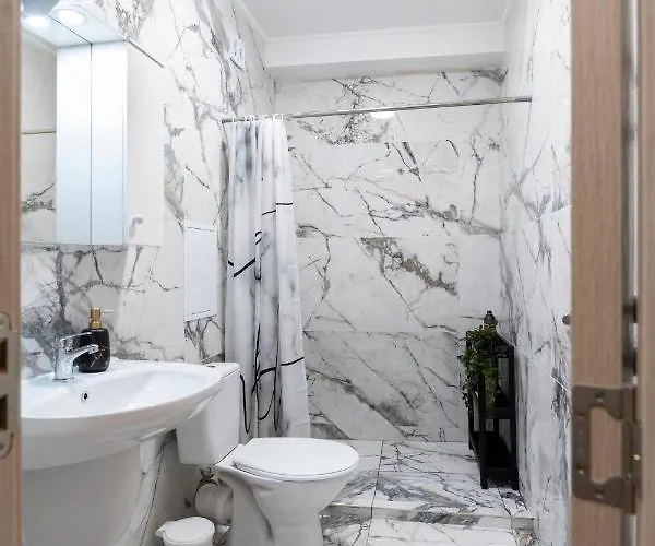 Cozy Next To Aliosha - Boho In The Heart Of Lägenhet